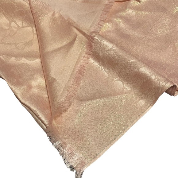 Blush Pink with Gold Threading Shawl/Pashmina - Picture 8 of 8